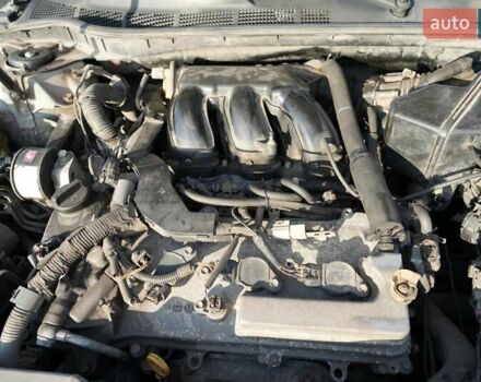 Серый Тойота Камри, объемом двигателя 3.46 л и пробегом 428 тыс. км за 10000 $, фото 27 на Automoto.ua