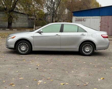 Серый Тойота Камри, объемом двигателя 2.4 л и пробегом 225 тыс. км за 7490 $, фото 1 на Automoto.ua