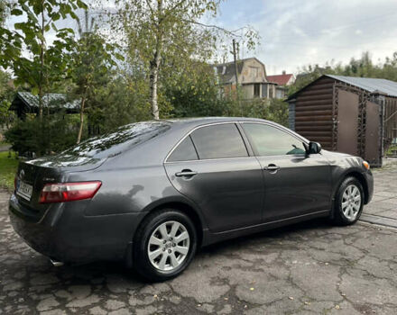 Серый Тойота Камри, объемом двигателя 2.4 л и пробегом 220 тыс. км за 8700 $, фото 22 на Automoto.ua