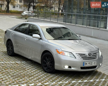 Серый Тойота Камри, объемом двигателя 2.36 л и пробегом 298 тыс. км за 6500 $, фото 4 на Automoto.ua
