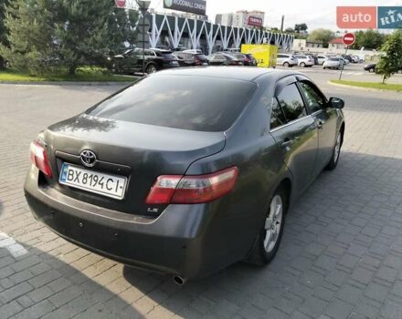 Сірий Тойота Камрі, об'ємом двигуна 2.4 л та пробігом 260 тис. км за 8500 $, фото 2 на Automoto.ua