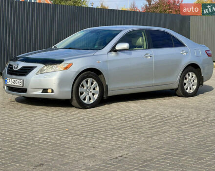 Серый Тойота Камри, объемом двигателя 2.36 л и пробегом 221 тыс. км за 7999 $, фото 18 на Automoto.ua