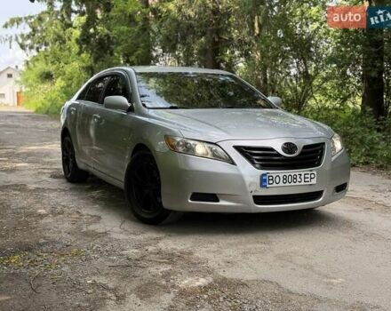 Сірий Тойота Камрі, об'ємом двигуна 2.4 л та пробігом 308 тис. км за 7799 $, фото 3 на Automoto.ua