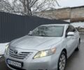 Сірий Тойота Камрі, об'ємом двигуна 3.5 л та пробігом 320 тис. км за 8400 $, фото 1 на Automoto.ua