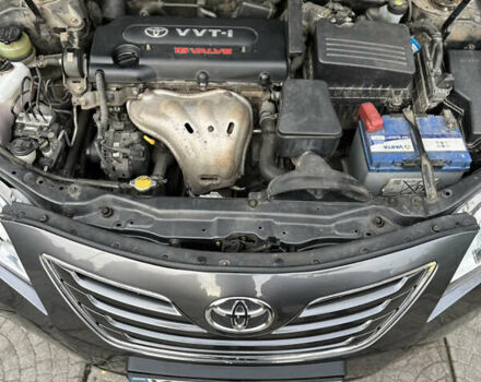 Серый Тойота Камри, объемом двигателя 2.4 л и пробегом 220 тыс. км за 8700 $, фото 57 на Automoto.ua