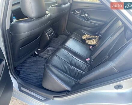 Сірий Тойота Камрі, об'ємом двигуна 3.5 л та пробігом 252 тис. км за 8800 $, фото 9 на Automoto.ua