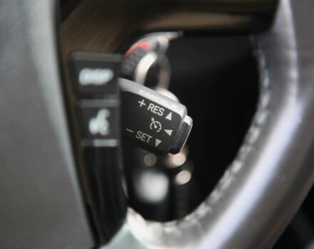 Сірий Тойота Камрі, об'ємом двигуна 3.5 л та пробігом 231 тис. км за 10000 $, фото 22 на Automoto.ua