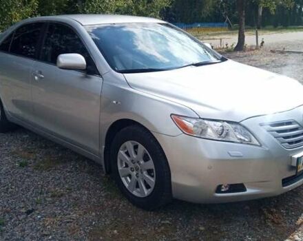 Серый Тойота Камри, объемом двигателя 3.5 л и пробегом 293 тыс. км за 8500 $, фото 1 на Automoto.ua