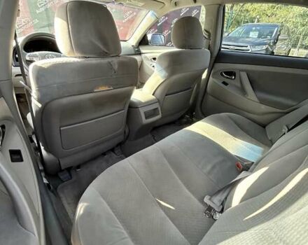 Серый Тойота Камри, объемом двигателя 2.36 л и пробегом 192 тыс. км за 7850 $, фото 25 на Automoto.ua