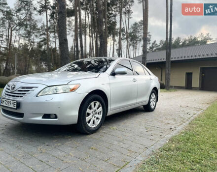 Серый Тойота Камри, объемом двигателя 2.36 л и пробегом 249 тыс. км за 8400 $, фото 1 на Automoto.ua