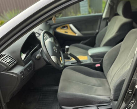 Серый Тойота Камри, объемом двигателя 2.4 л и пробегом 220 тыс. км за 8700 $, фото 42 на Automoto.ua