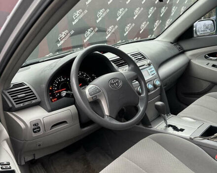 Сірий Тойота Камрі, об'ємом двигуна 2.36 л та пробігом 192 тис. км за 7650 $, фото 15 на Automoto.ua