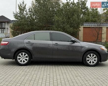 Серый Тойота Камри, объемом двигателя 2.4 л и пробегом 262 тыс. км за 6999 $, фото 5 на Automoto.ua