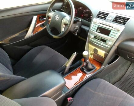 Серый Тойота Камри, объемом двигателя 2.4 л и пробегом 193 тыс. км за 10700 $, фото 14 на Automoto.ua