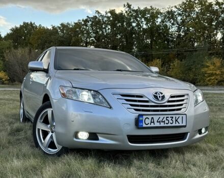 Серый Тойота Камри, объемом двигателя 3.5 л и пробегом 285 тыс. км за 8500 $, фото 1 на Automoto.ua