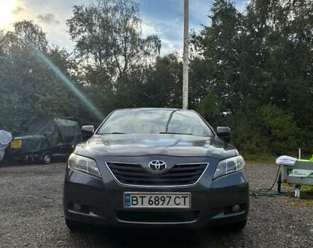 Сірий Тойота Камрі, об'ємом двигуна 2.36 л та пробігом 274 тис. км за 7689 $, фото 1 на Automoto.ua