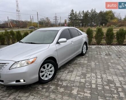 Серый Тойота Камри, объемом двигателя 3.5 л и пробегом 350 тыс. км за 8200 $, фото 3 на Automoto.ua