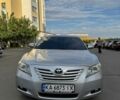 Серый Тойота Камри, объемом двигателя 2.36 л и пробегом 297 тыс. км за 7500 $, фото 1 на Automoto.ua