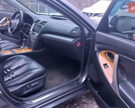 Серый Тойота Камри, объемом двигателя 2.36 л и пробегом 305 тыс. км за 7800 $, фото 20 на Automoto.ua