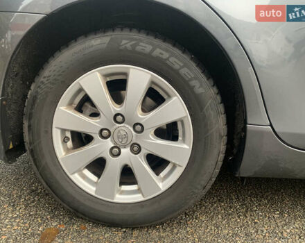 Серый Тойота Камри, объемом двигателя 3.5 л и пробегом 290 тыс. км за 9000 $, фото 26 на Automoto.ua