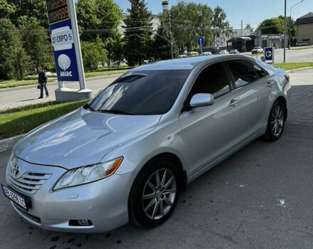 Серый Тойота Камри, объемом двигателя 3.5 л и пробегом 270 тыс. км за 8700 $, фото 2 на Automoto.ua