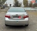 Серый Тойота Камри, объемом двигателя 2.4 л и пробегом 225 тыс. км за 7490 $, фото 5 на Automoto.ua