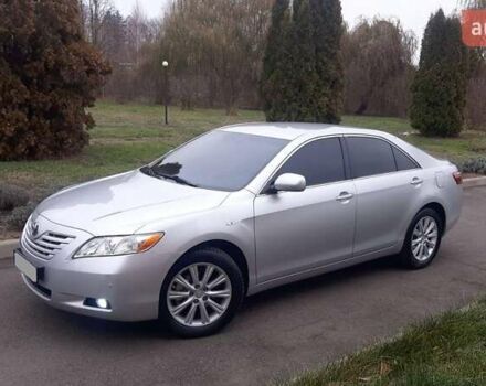 Серый Тойота Камри, объемом двигателя 2.4 л и пробегом 193 тыс. км за 10700 $, фото 2 на Automoto.ua