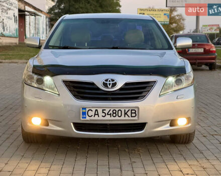 Серый Тойота Камри, объемом двигателя 2.36 л и пробегом 221 тыс. км за 7999 $, фото 2 на Automoto.ua