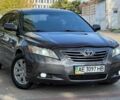 Серый Тойота Камри, объемом двигателя 2.5 л и пробегом 225 тыс. км за 7400 $, фото 1 на Automoto.ua