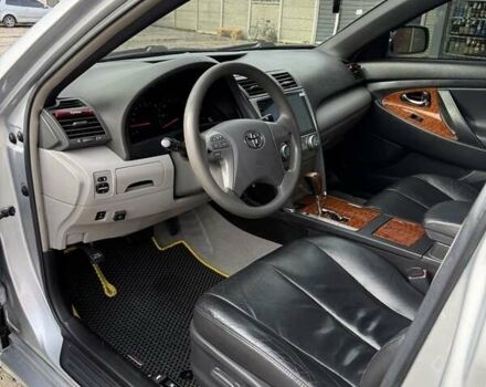 Тойота Камри 2007 в Люботине на Automoto.ua Серый Тойота Камри, объемом двигателя 2.4 л и пробегом 194 тыс. км за 10000 $, фото 5 на Automoto.ua