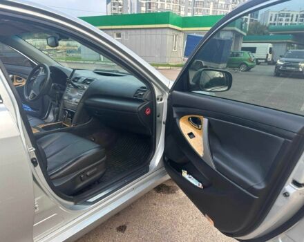 Серый Тойота Камри, объемом двигателя 2.4 л и пробегом 165 тыс. км за 9999 $, фото 21 на Automoto.ua