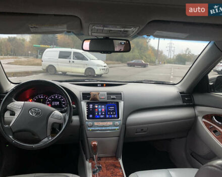 Серый Тойота Камри, объемом двигателя 3.5 л и пробегом 290 тыс. км за 9000 $, фото 21 на Automoto.ua