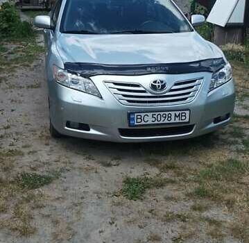 Серый Тойота Камри, объемом двигателя 2.4 л и пробегом 286 тыс. км за 9500 $, фото 11 на Automoto.ua