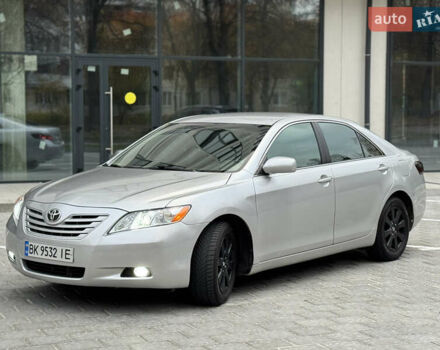 Серый Тойота Камри, объемом двигателя 2.36 л и пробегом 298 тыс. км за 6500 $, фото 10 на Automoto.ua