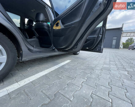 Серый Тойота Камри, объемом двигателя 2.36 л и пробегом 240 тыс. км за 7700 $, фото 14 на Automoto.ua