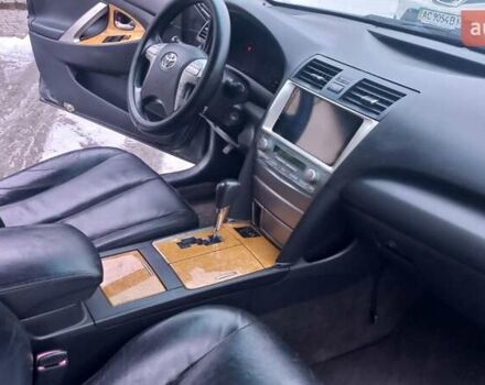 Серый Тойота Камри, объемом двигателя 2.36 л и пробегом 305 тыс. км за 7800 $, фото 21 на Automoto.ua