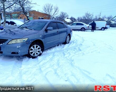 Серый Тойота Камри, объемом двигателя 2.4 л и пробегом 250 тыс. км за 5800 $, фото 2 на Automoto.ua