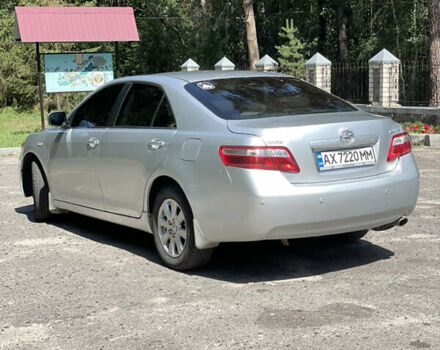 Серый Тойота Камри, объемом двигателя 2.36 л и пробегом 221 тыс. км за 8000 $, фото 3 на Automoto.ua