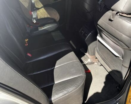 Серый Тойота Камри, объемом двигателя 2.4 л и пробегом 281 тыс. км за 10000 $, фото 5 на Automoto.ua