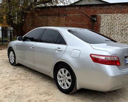 Серый Тойота Камри, объемом двигателя 2.4 л и пробегом 240 тыс. км за 7700 $, фото 7 на Automoto.ua