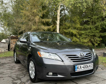 Серый Тойота Камри, объемом двигателя 2.4 л и пробегом 220 тыс. км за 8700 $, фото 30 на Automoto.ua