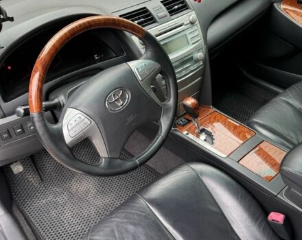 Серый Тойота Камри, объемом двигателя 3.5 л и пробегом 280 тыс. км за 9100 $, фото 5 на Automoto.ua