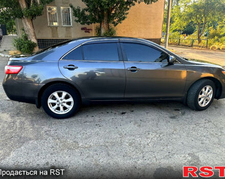Серый Тойота Камри, объемом двигателя 2.4 л и пробегом 200 тыс. км за 7000 $, фото 2 на Automoto.ua
