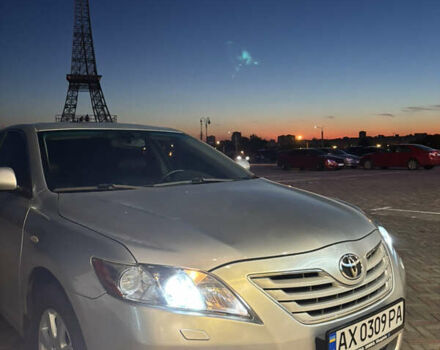 Серый Тойота Камри, объемом двигателя 2.36 л и пробегом 146 тыс. км за 9300 $, фото 2 на Automoto.ua