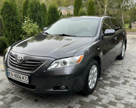 Серый Тойота Камри, объемом двигателя 2.4 л и пробегом 220 тыс. км за 8700 $, фото 9 на Automoto.ua