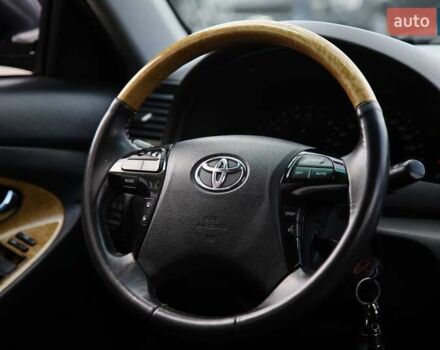 Серый Тойота Камри, объемом двигателя 3.5 л и пробегом 231 тыс. км за 10000 $, фото 13 на Automoto.ua