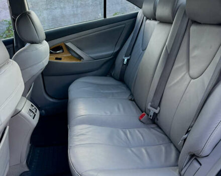 Сірий Тойота Камрі, об'ємом двигуна 2.4 л та пробігом 422 тис. км за 8000 $, фото 21 на Automoto.ua