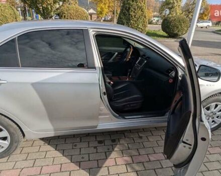 Серый Тойота Камри, объемом двигателя 3.5 л и пробегом 243 тыс. км за 8700 $, фото 10 на Automoto.ua