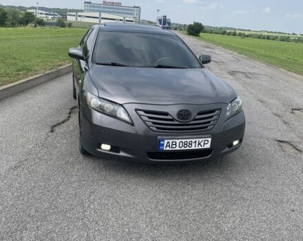 Серый Тойота Камри, объемом двигателя 3.5 л и пробегом 340 тыс. км за 7800 $, фото 3 на Automoto.ua