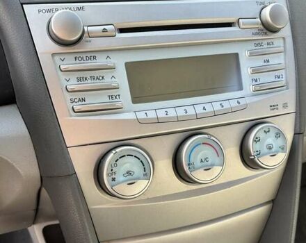 Серый Тойота Камри, объемом двигателя 2.36 л и пробегом 192 тыс. км за 7850 $, фото 18 на Automoto.ua